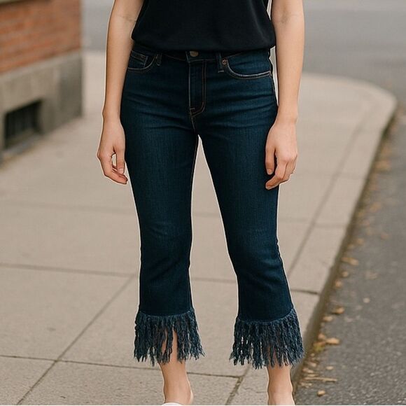 NWT Judy Blue Frayed Hem Crop Jeans Size 31 Dark Wash Straight Leg Made in USA - Picture 8 of 12